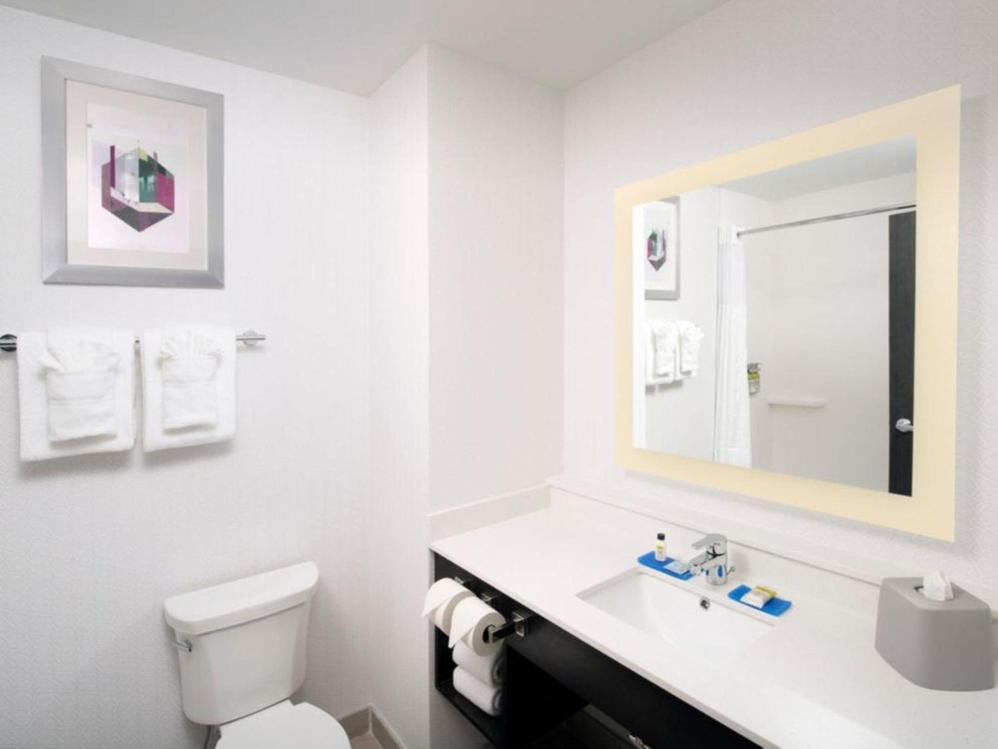 Holiday Inn Express Pensacola Downtown By Ihg Exteriör bild